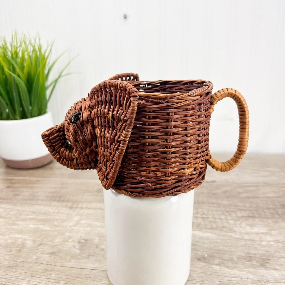 Vintage Wicker Elephant Planter: Retro Elephant Coffee‎ Cup